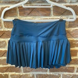 Gold Hinge tennis skirt